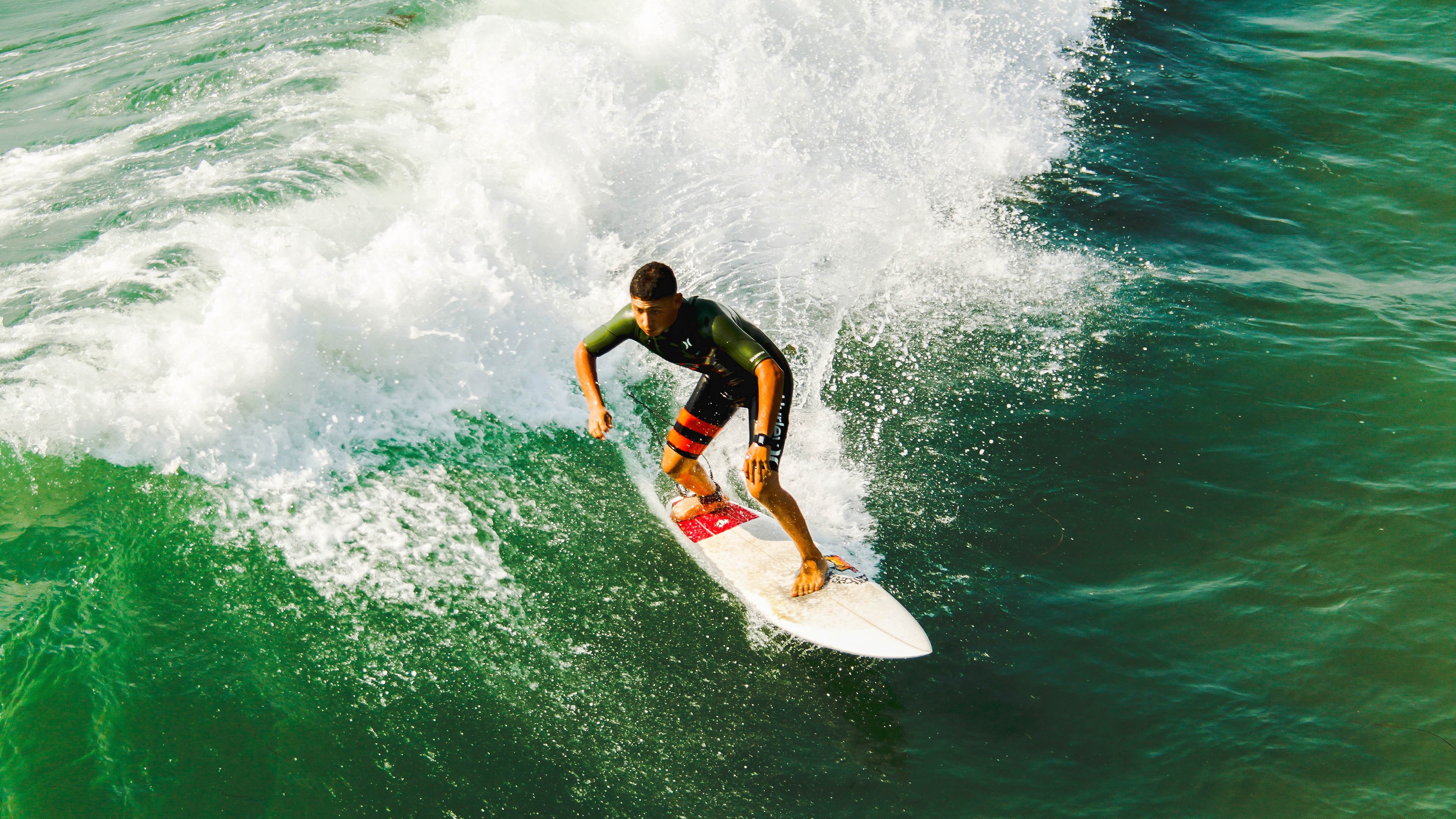 随机历史上的今日：足球场上的那些动人瞬间，足球场上的经典时刻