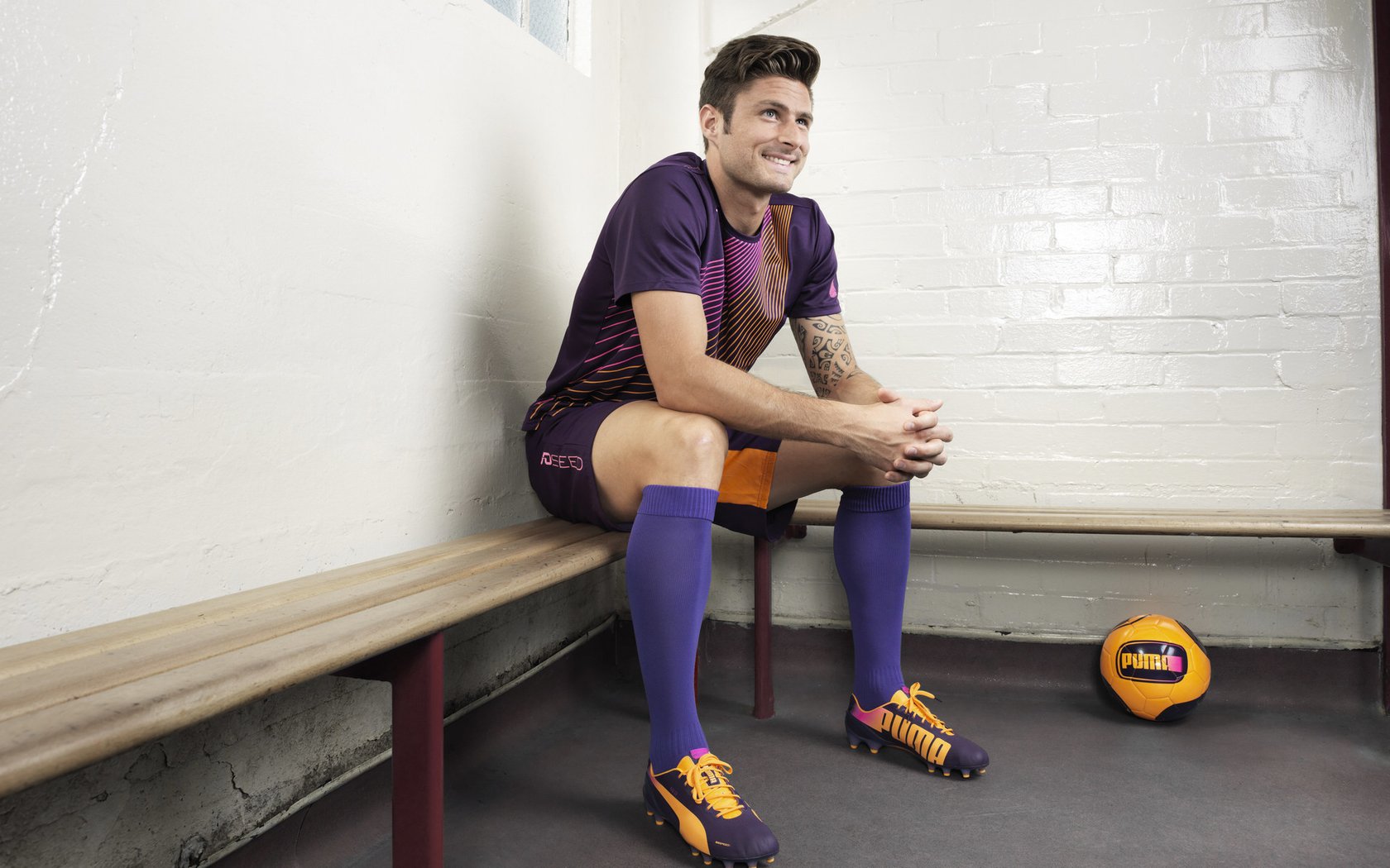 皇马主场3-0战胜加的斯,提前夺得西甲冠军,皇马对阵加的斯